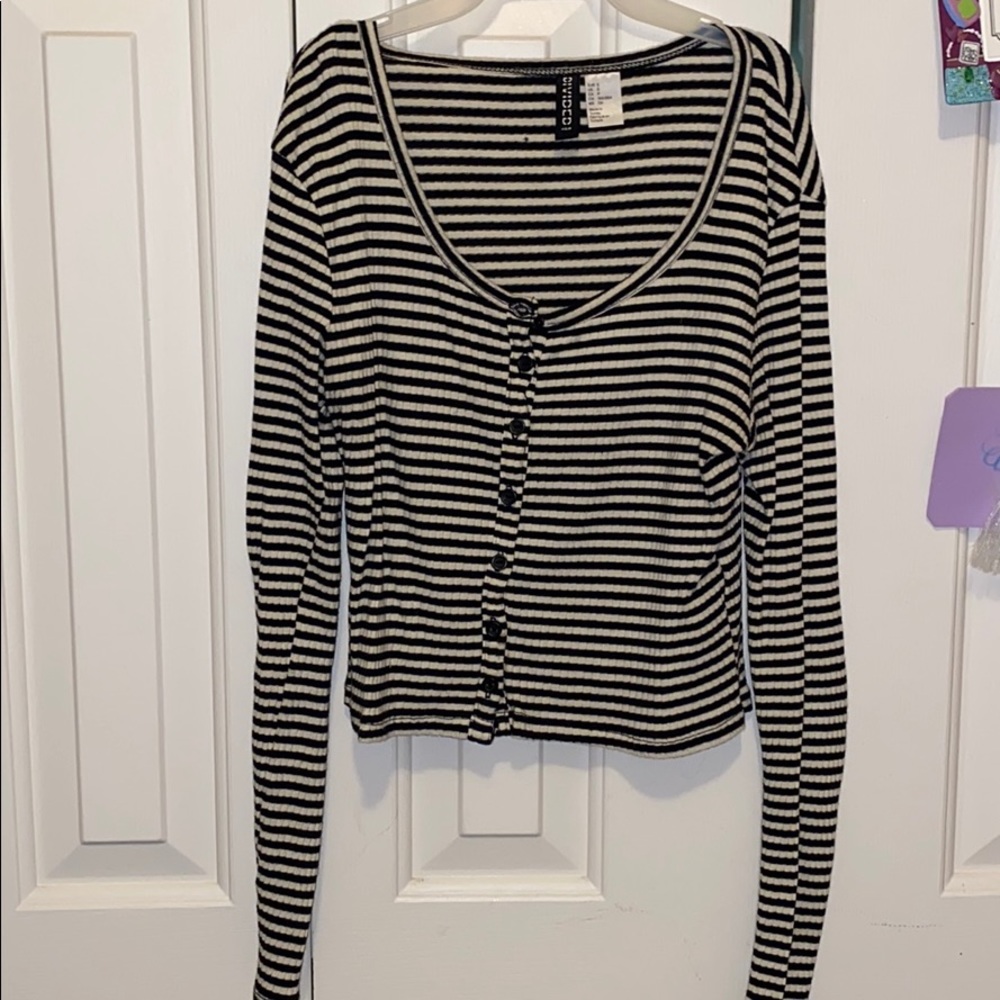 H&M cropped long sleeve LIKE NEW
